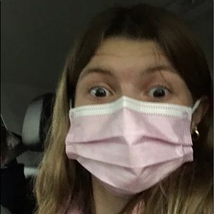 Meet your Posher, Mia